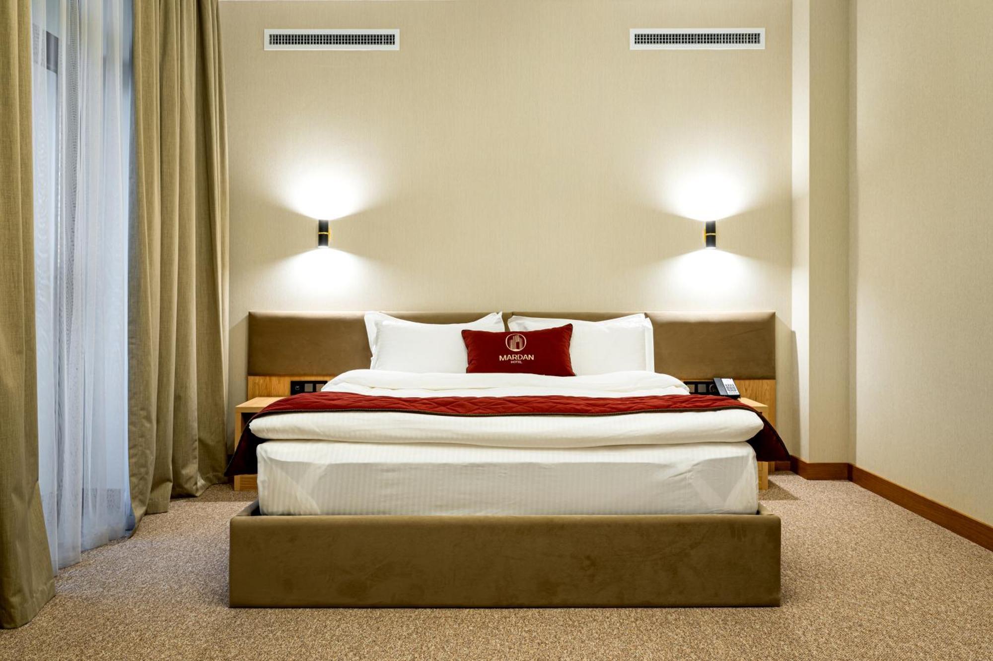 Mardan Hotel Sjymkent Exteriör bild