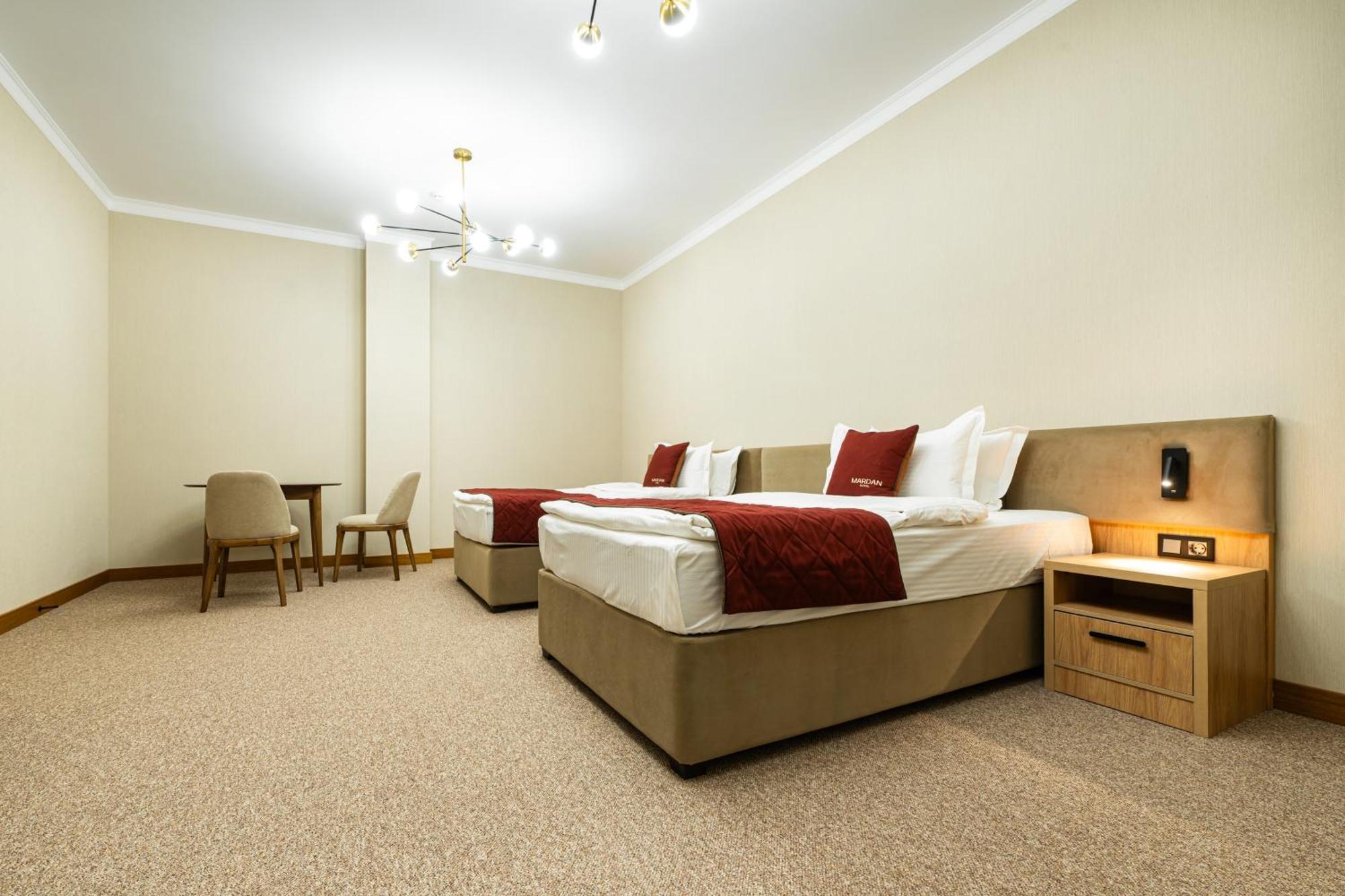 Mardan Hotel Sjymkent Exteriör bild